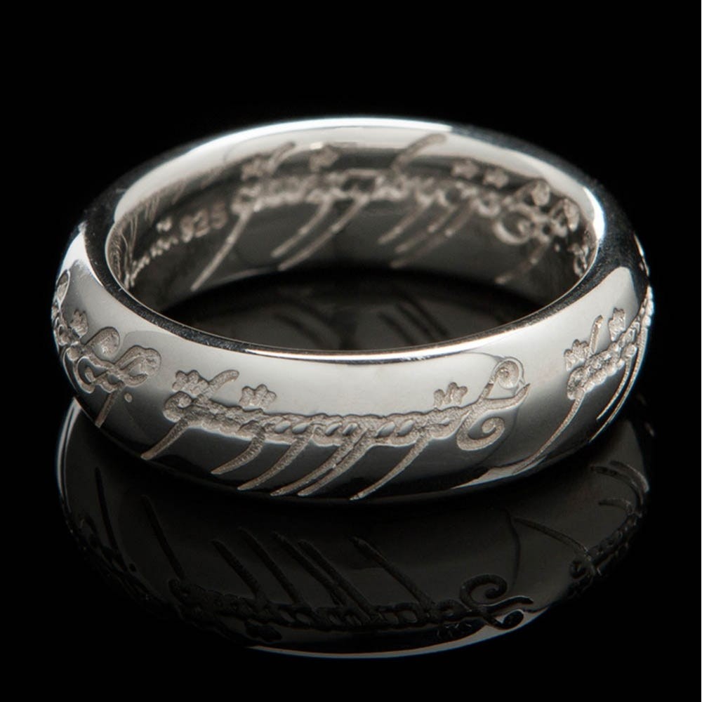 WETA - The Lord of the Rings Trilogy - The One Ring (with runes) - Sterling Silver Size 8