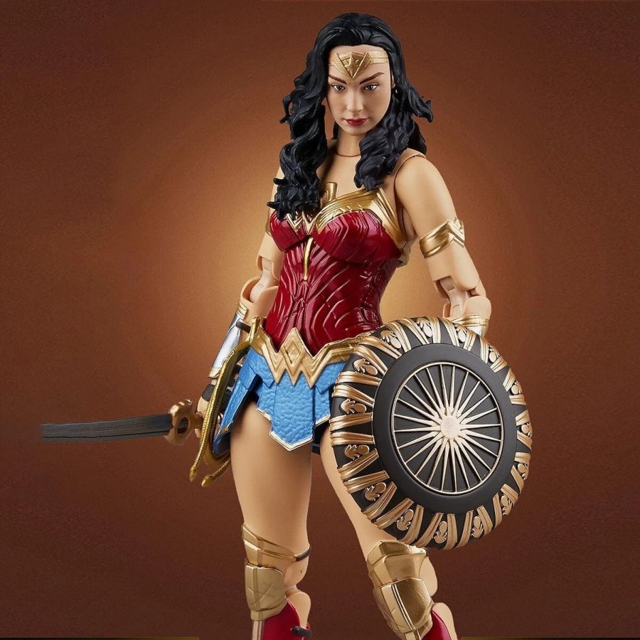 Justice League (2017) - Wonder Woman 1:9 Scale Action Figure