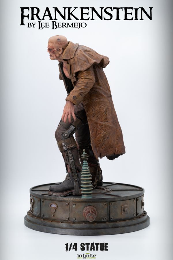 Frankenstein - Frankenstein's Monster by Lee Bermejo 1:4 Scale Statue