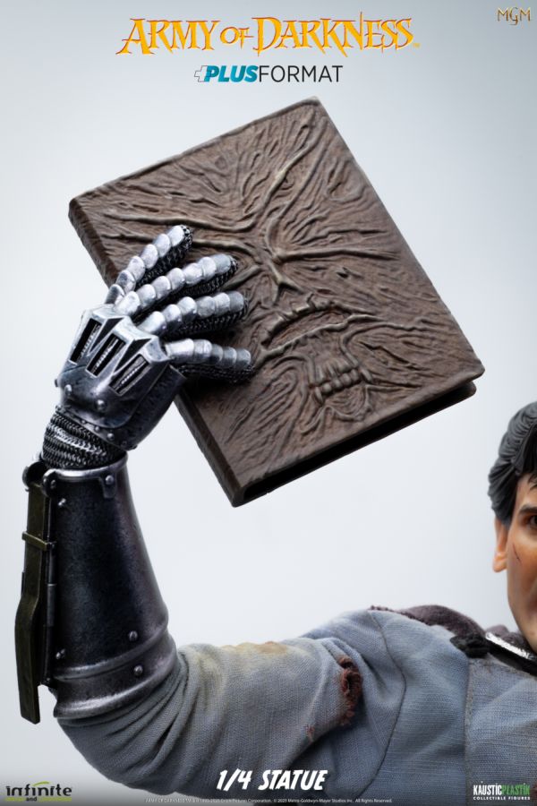 Army of Darkness - Ash Williams 1:4 Scale Statue