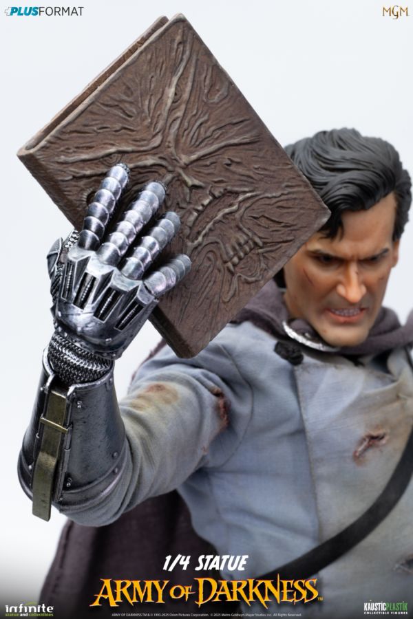 Army of Darkness - Ash Williams 1:4 Scale Statue