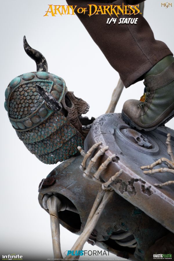 Army of Darkness - Ash Williams 1:4 Scale Statue