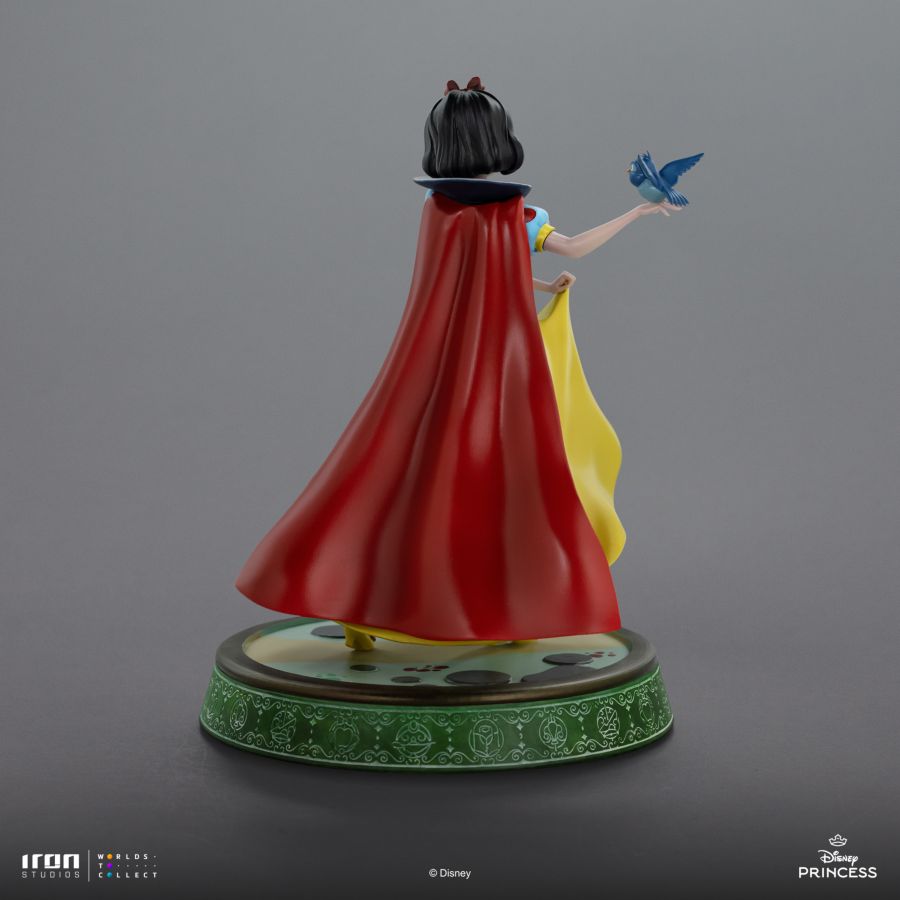 Snow White and the Seven Dwarfs (1937) - Snow White Anime Princess Statue