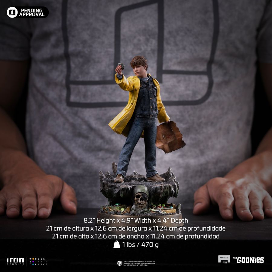 The Goonies - Mikey Walsh 1:10 Scale Statue