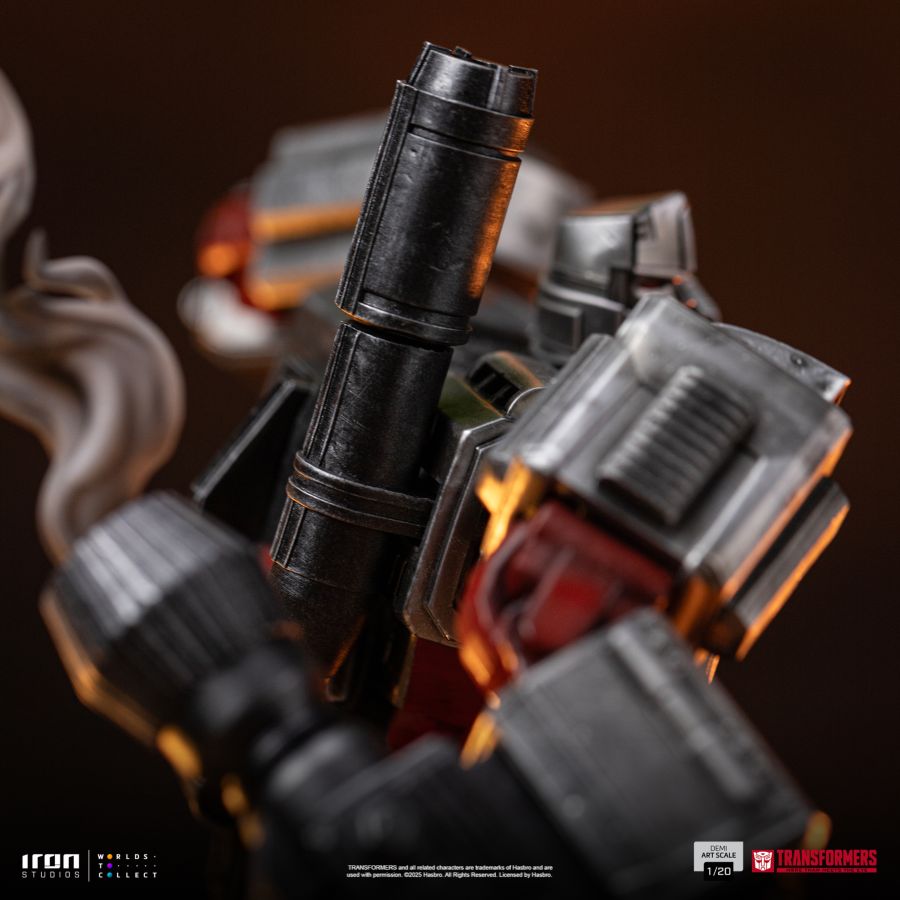 Transformers - Megatron Demi Art 1:20 Scale Statue