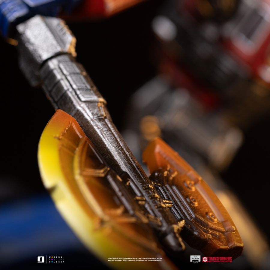 Transformers - Optimus Prime Demi Art 1:20 Scale Statue