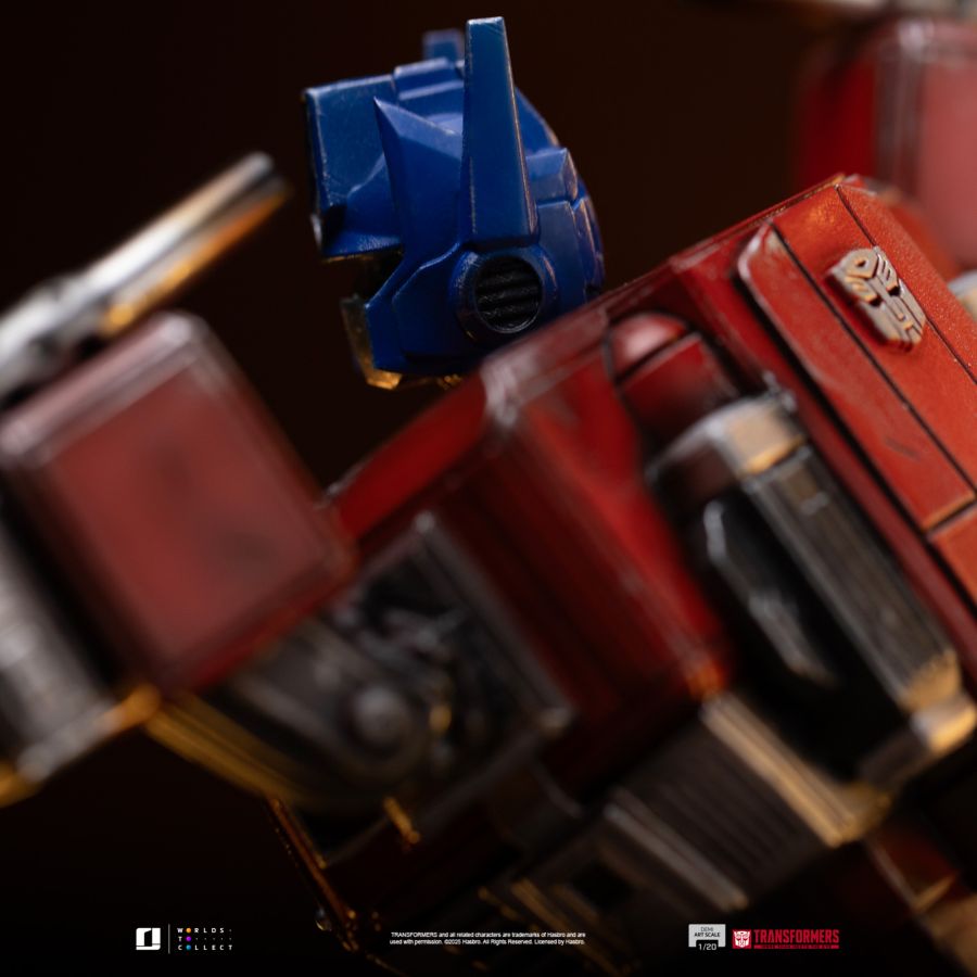 Transformers - Optimus Prime Demi Art 1:20 Scale Statue