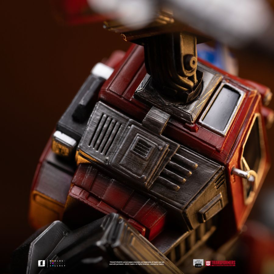 Transformers - Optimus Prime Demi Art 1:20 Scale Statue