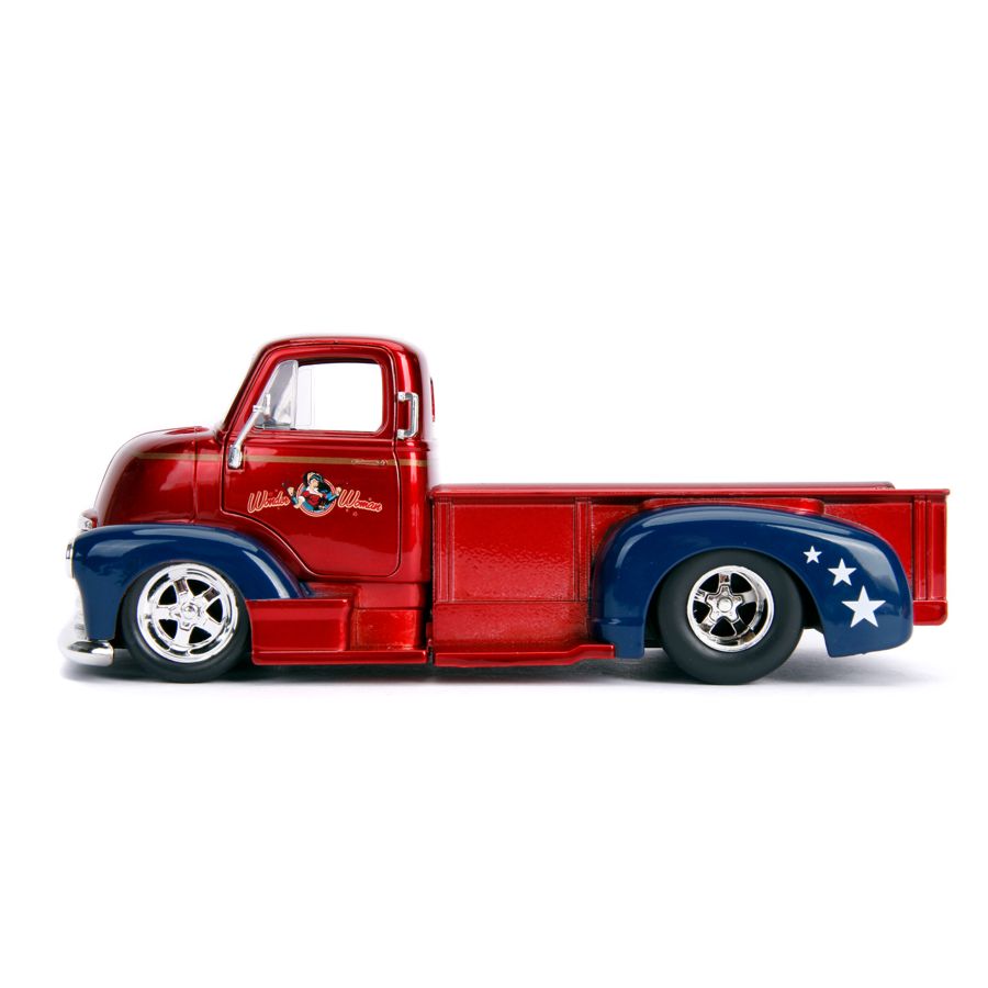 DC Comics Bombshells - Wonder Woman Chevy Pickup 1:24 Scale Hollywood Rides Diecast Vehicle