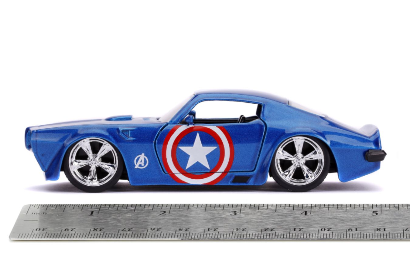 Marvel Comics - Captain America 1972 Pontiac Firedbird 1:32 Scale Hollywood Ride