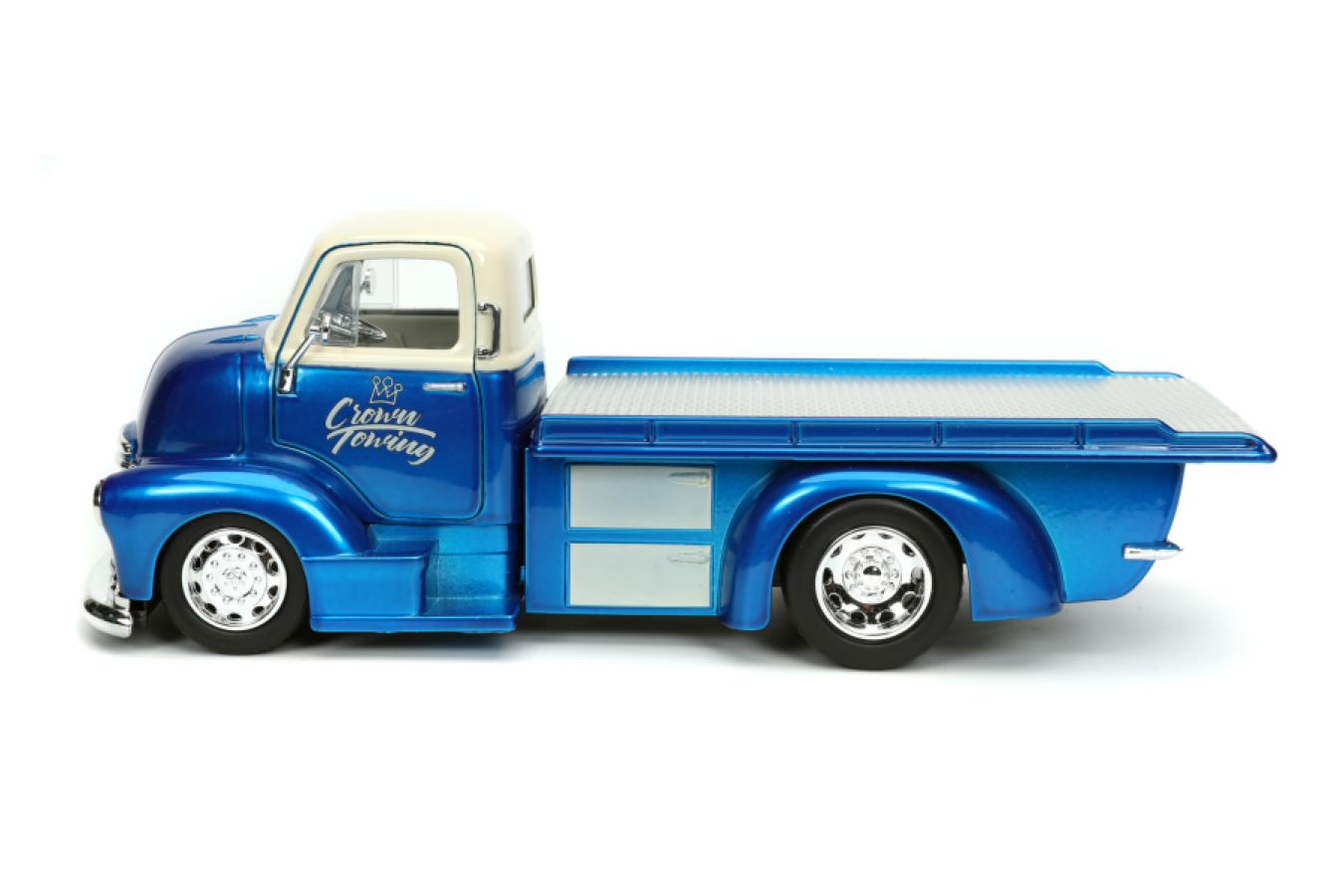 Just Trucks - 1952 Chevy COE Flatbed 1:24 Scale