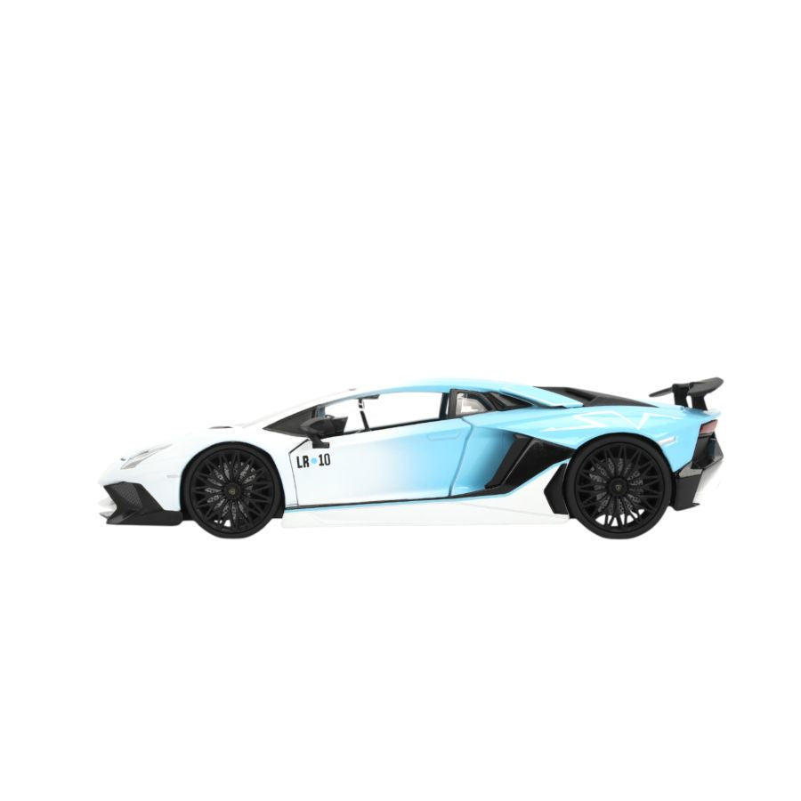 Pink Slips - 1:24 Lamborghini Aventador SV Diecast Vehicle
