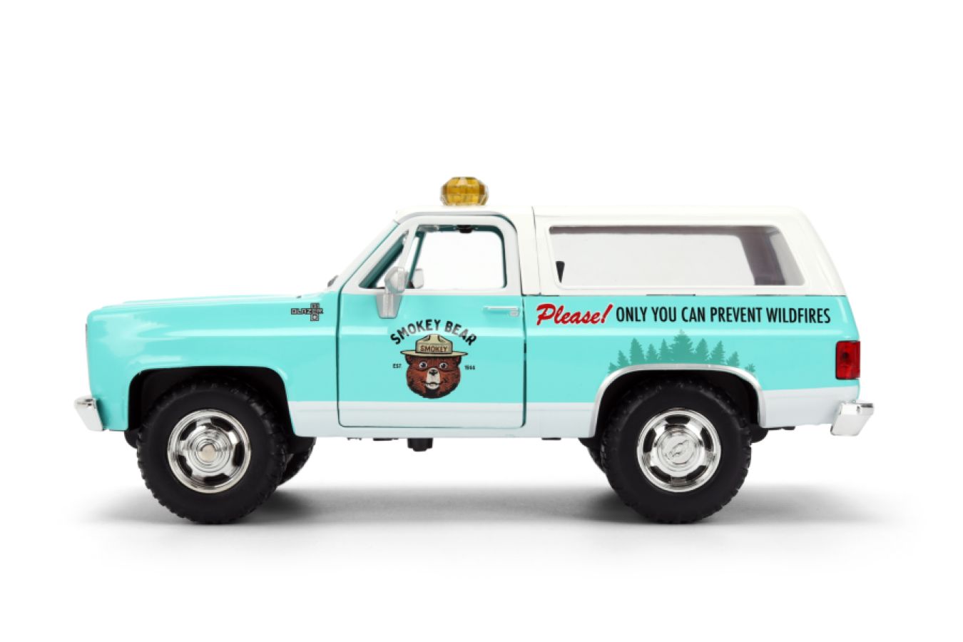 Smokey Bear - 1980 Chevrolet Blazer 1:24 Scale Diecast Vehicle (with Figure)