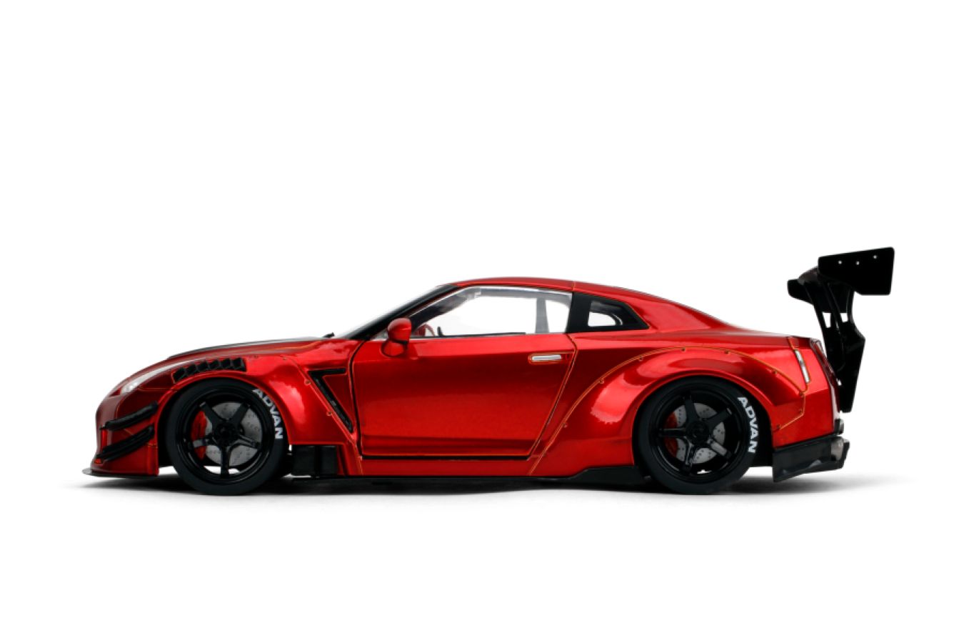 Pink Slips - Nissan GTR R35 Liberty Walk Kit 1.5 1:18 Scale Diecast Vehicle