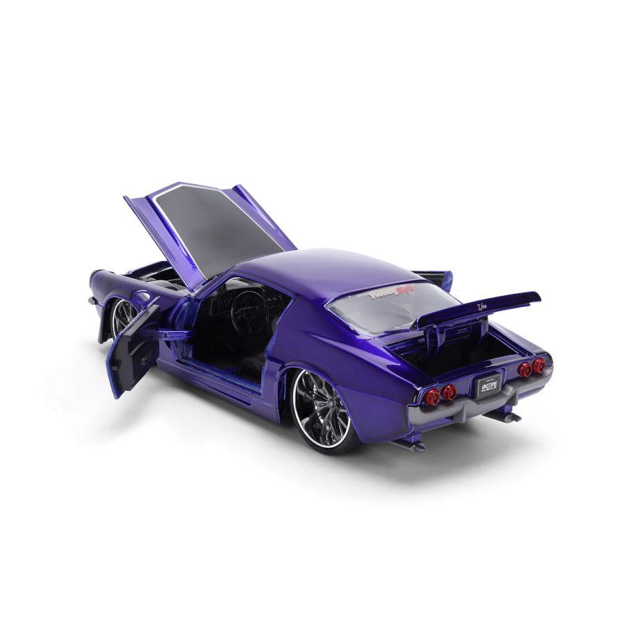 Big Time Muscle - 1971 Chevy Camaro 1:24 Scale Diecast Vehicle
