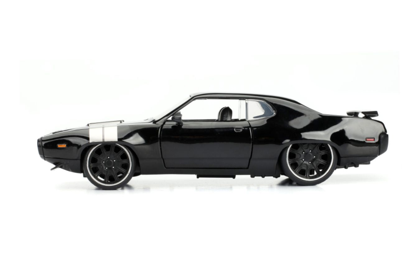 Fast and Furious 8 - Dom's '72 Plymouth GTX 1:24 Scale Hollywood Ride