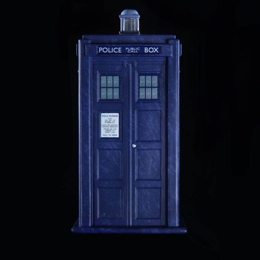 Dr Who - The Second Doctor's TARDIS 1:21 Scale Polyresin Replica