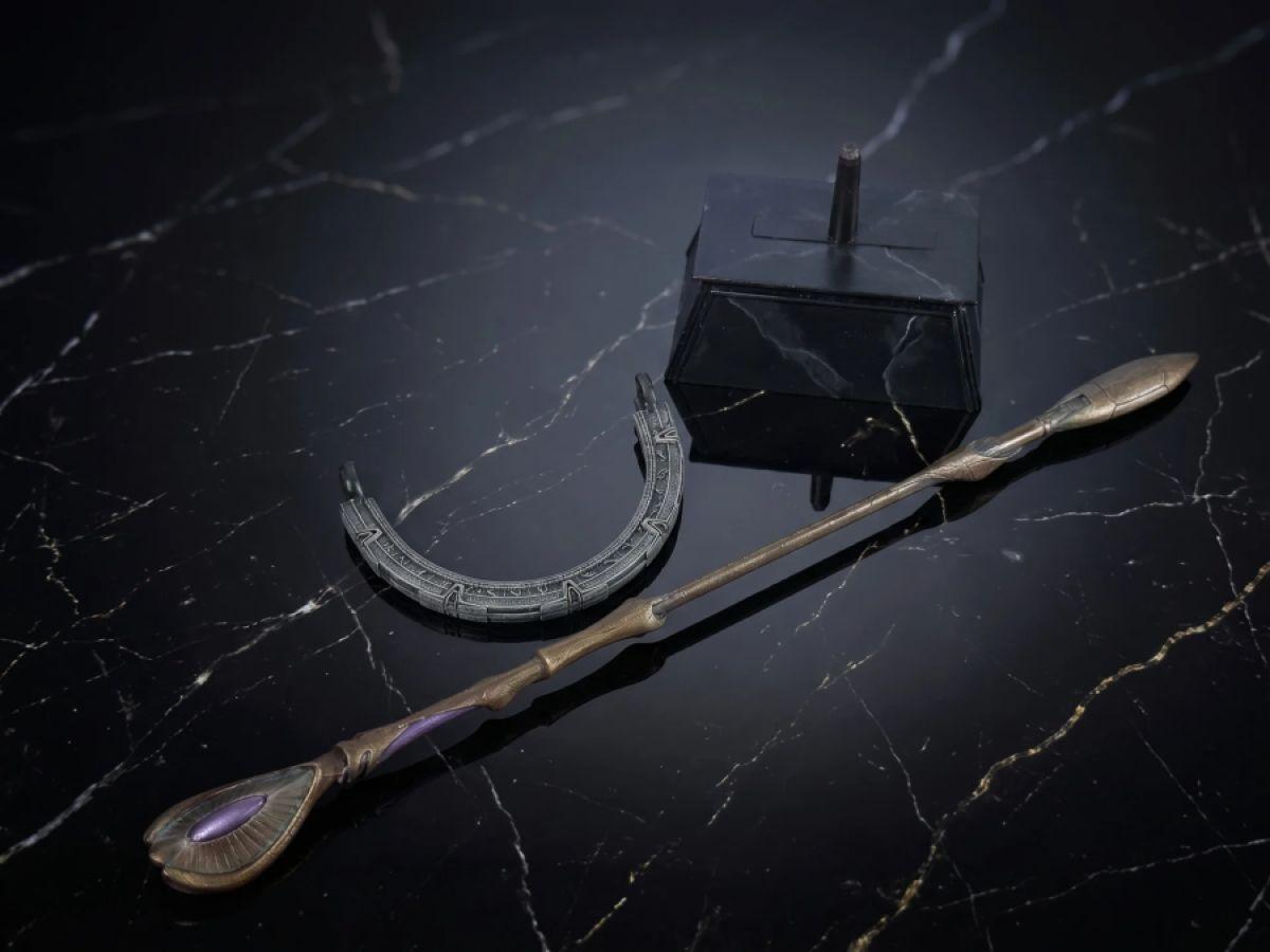 Stargate - Ma'tok Staff Scale Replica