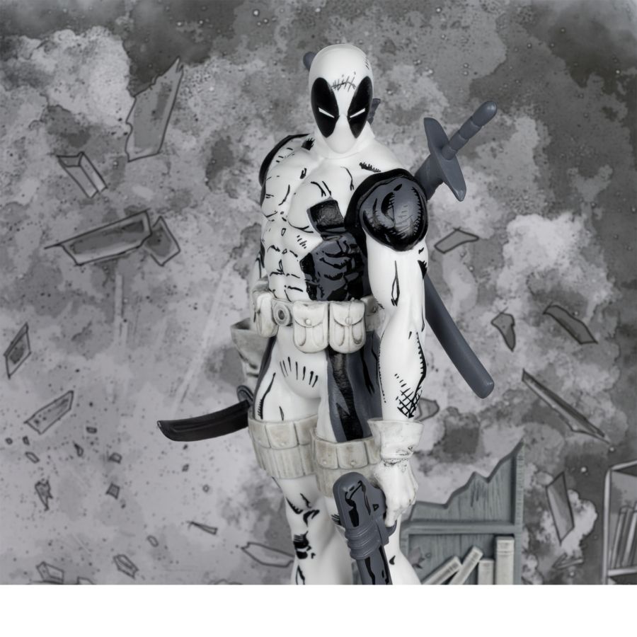 Marvel Comics - Deadpool (The New Mutants #98) Gold Label 1:10 Scale Figure