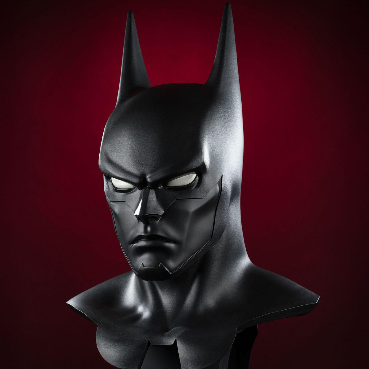 Batman Beyond - 1:1 Collector Cowl Replica