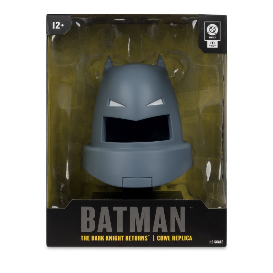 DC Comics - Batman Cowl 1:3 Scale Prop Replica Assortment