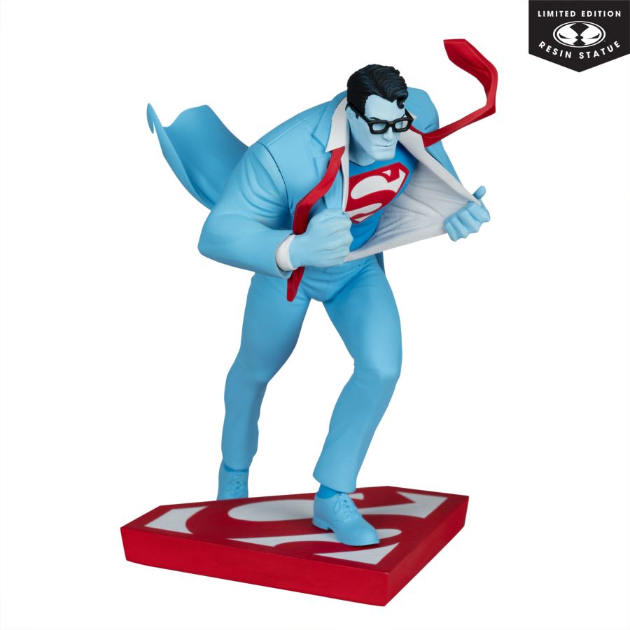 DC Comics - Superman Red & Blue by Clayton Henry Resin Statue
