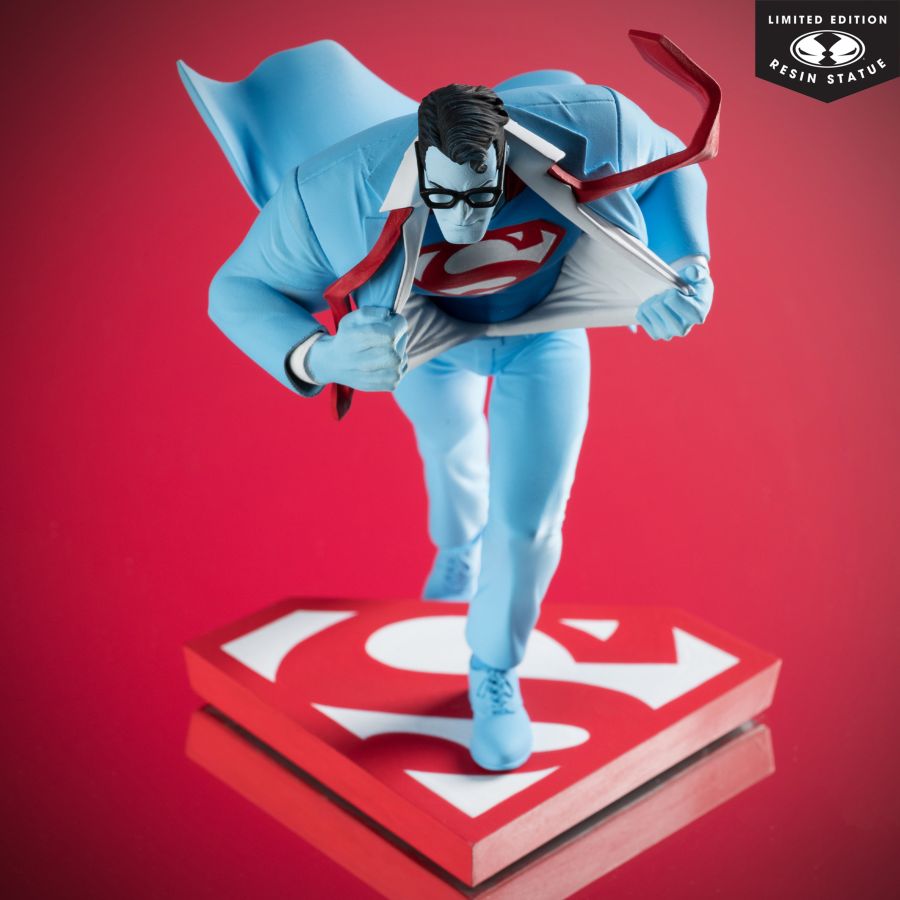 DC Comics - Superman Red & Blue by Clayton Henry Resin Statue