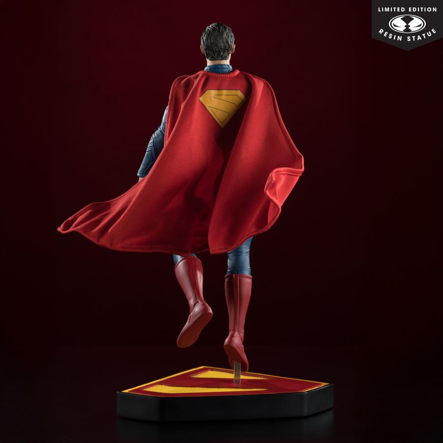 Superman (2025) - Superman 12" Resin Statue