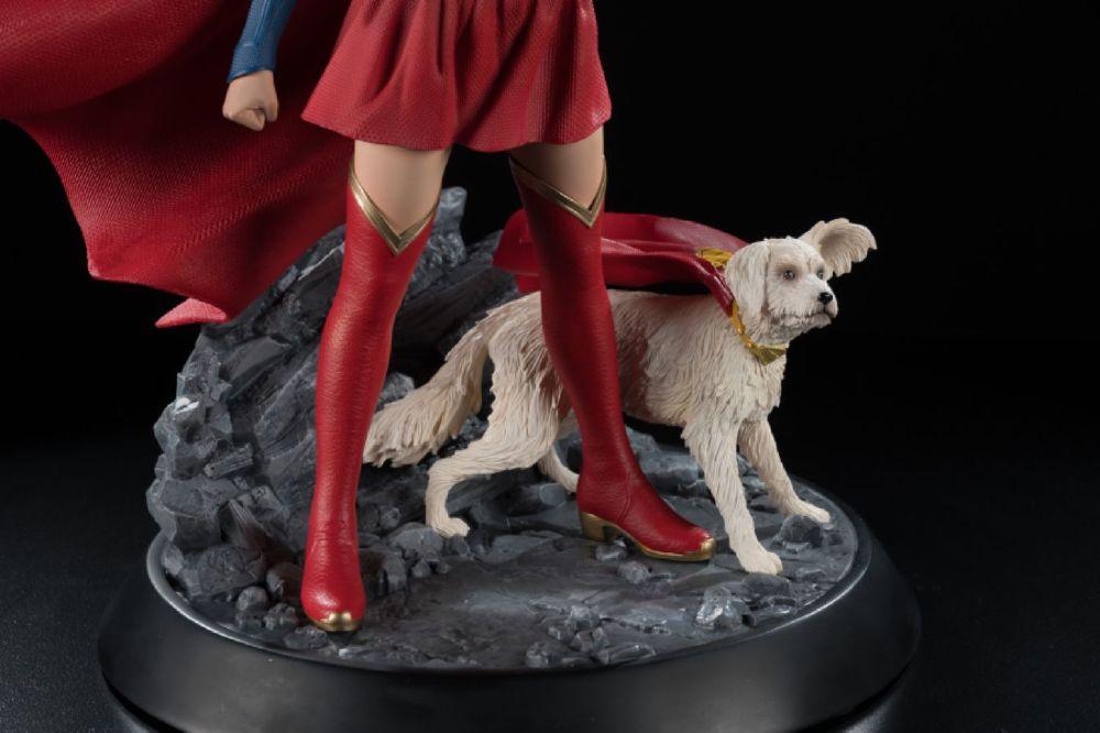 Supergirl (2026) - Supergirl Resin Statue