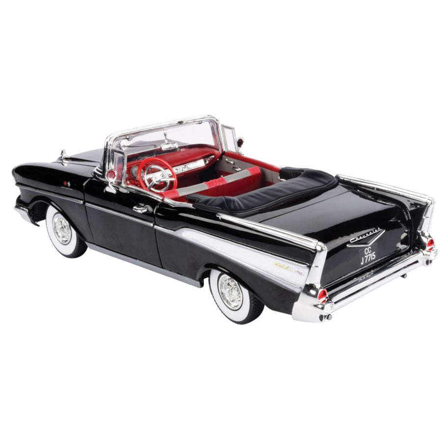 James Bond Collection - 1:18 Scale 1957 Chevy Bel Air