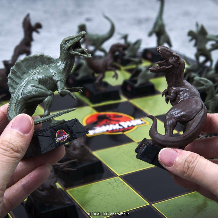 Jurassic Park - Chess Set