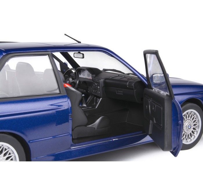 Solido - 1:18 1990 BMW M3 Diecast Vehicle