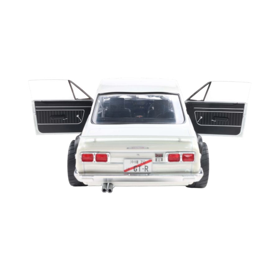 Solido Cars - 1:18 Nissan 1970 Skyline (C10) Hakosuka Works Pearl White Die-Cast Vehicle