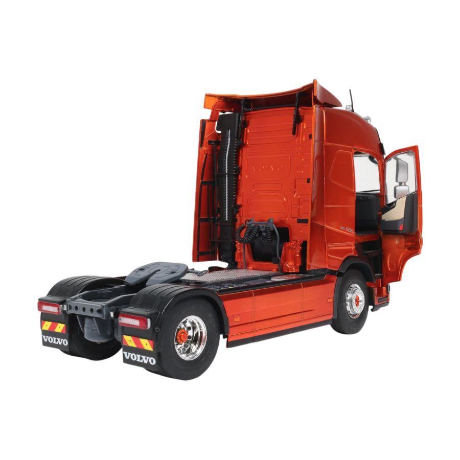 Solido Cars - 1:24 2023 Volvo Trucks FH Globetrotter XL