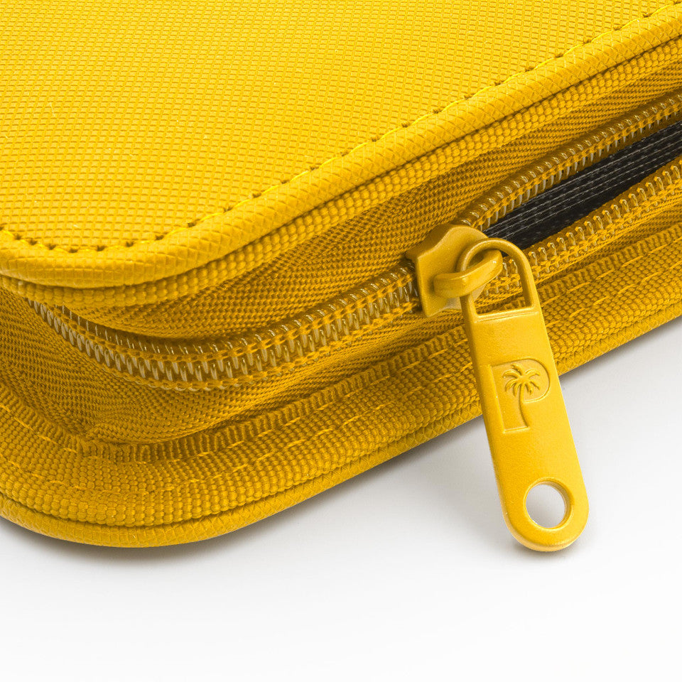 Collector's Series 4 Pocket Zip Trading Card Binder - YELLOW