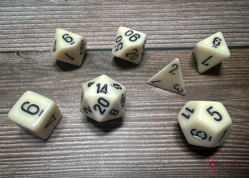 Chessex D7-Die Set Opaque Polyhedral Ivory/black 7-Die Set