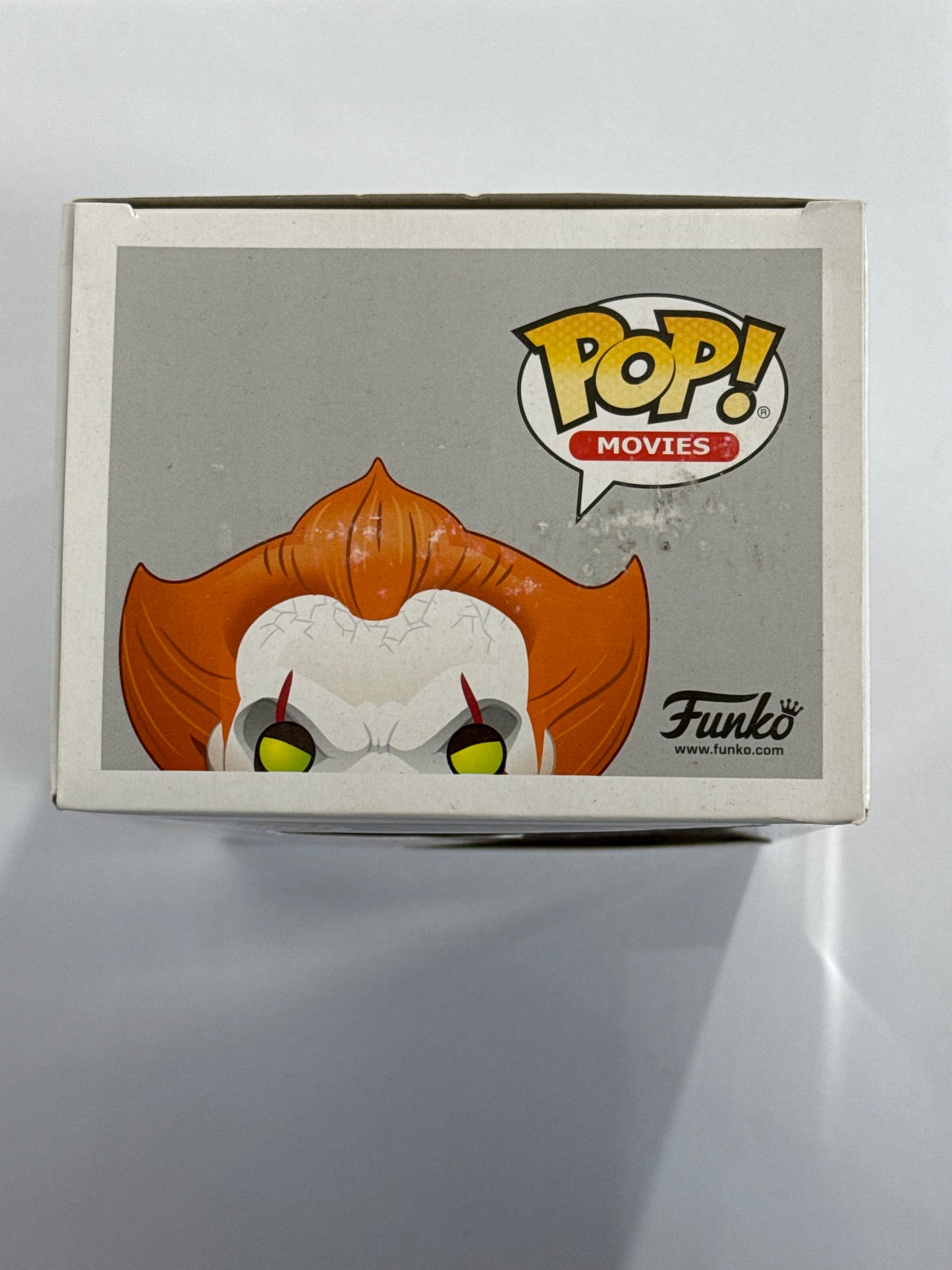 It (2017) - Pennywise with Balloon US Exclusive Pop! Vinyl #475