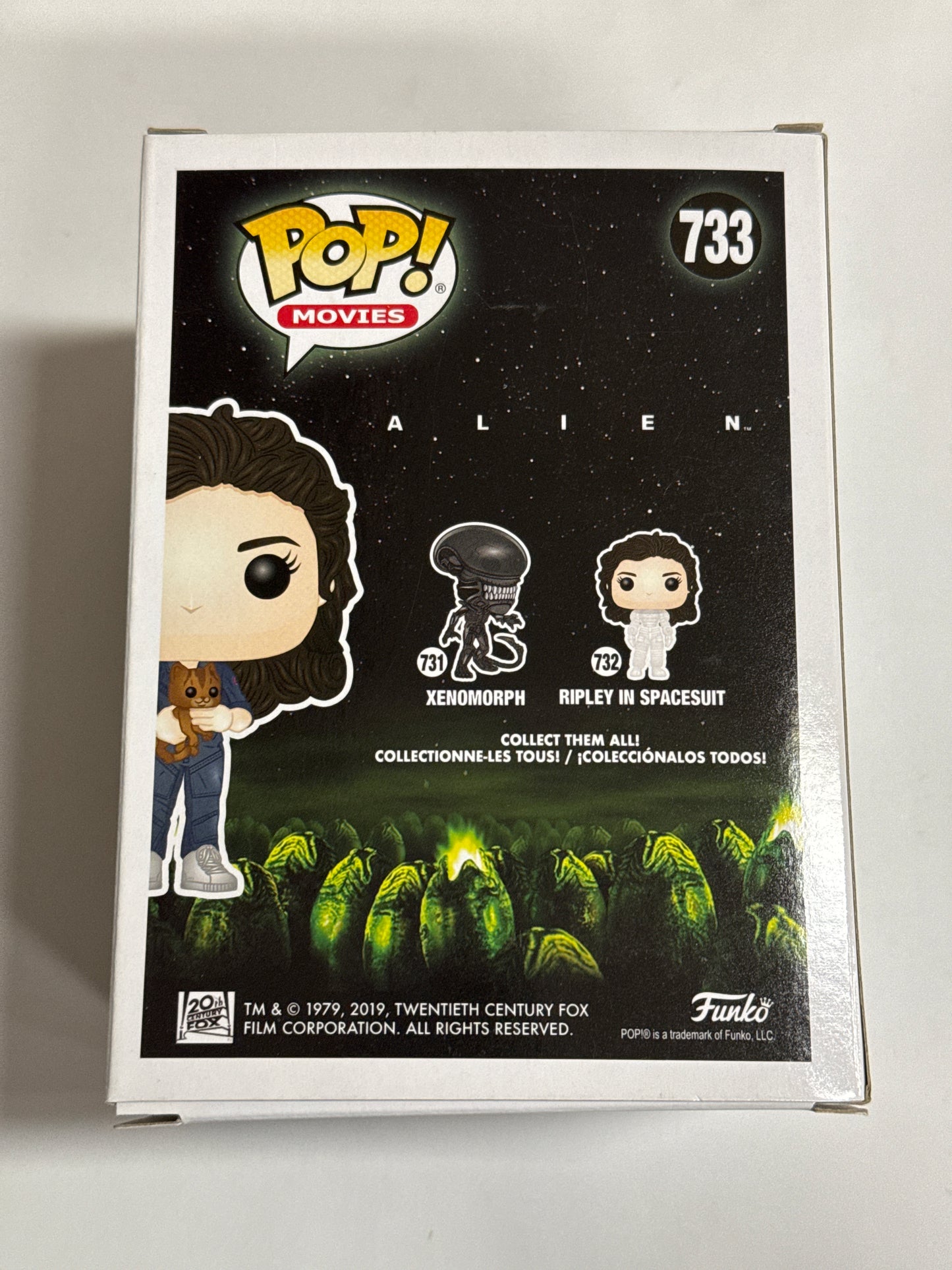 Alien - Ripley Holding Jonesy Pop Vinyl #733