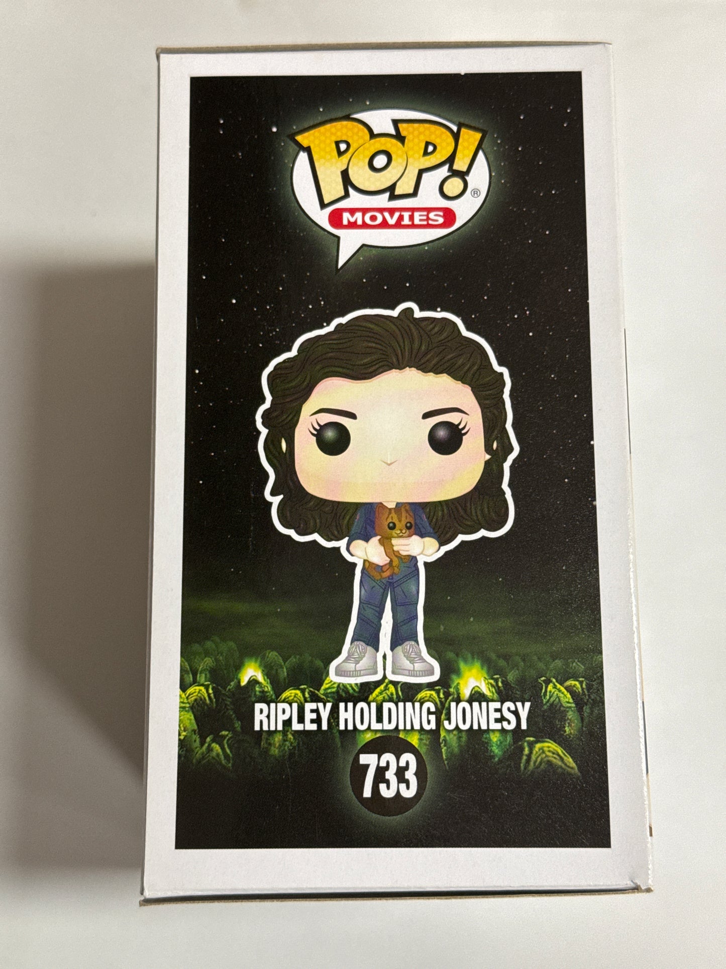 Alien - Ripley Holding Jonesy Pop Vinyl #733