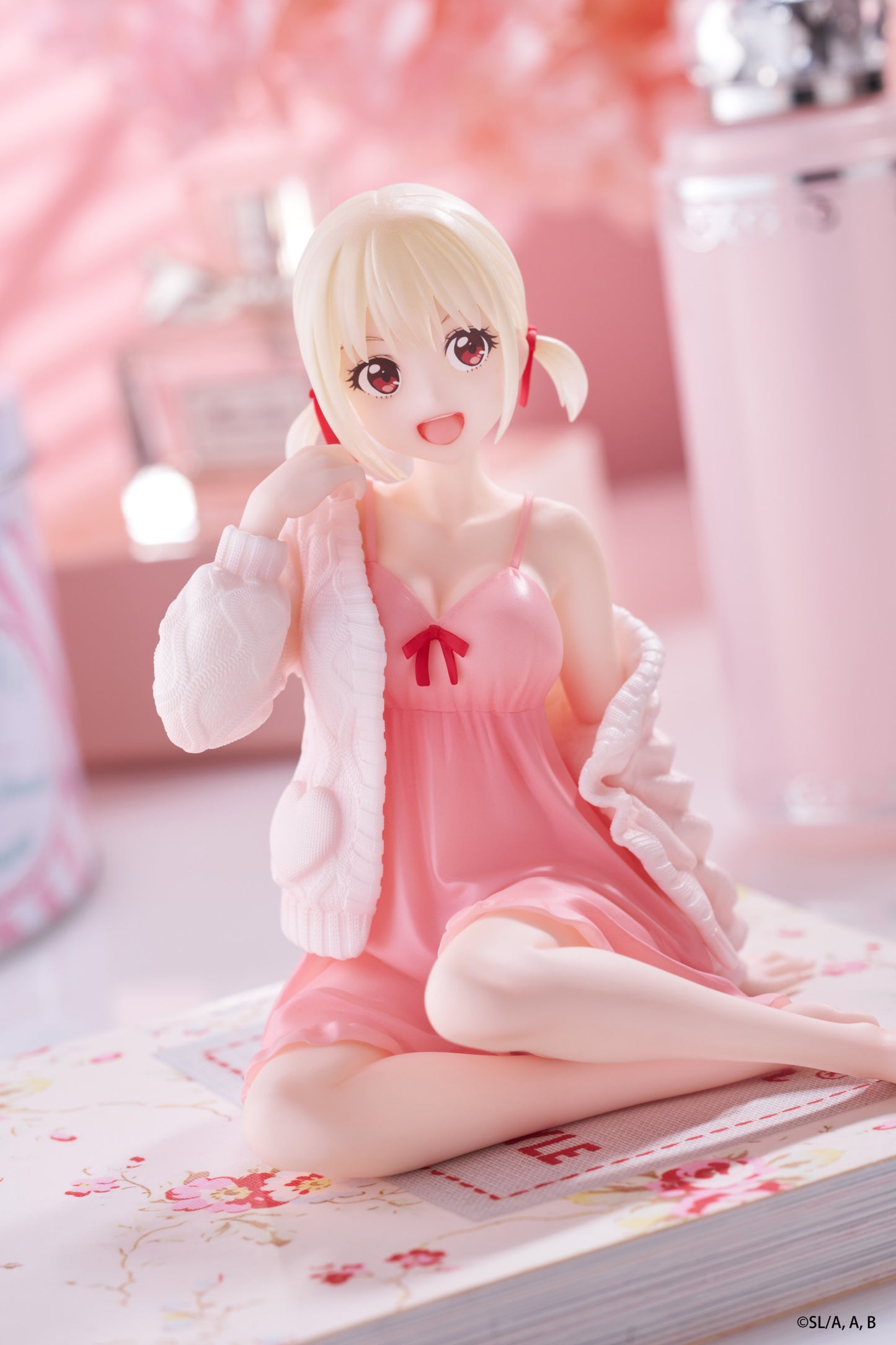 Lycoris Recoil Desktop Cute Figure Chisato Nishikigi (Roomwear Version)