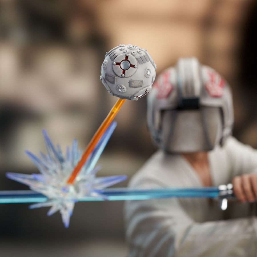 Star Wars - Luke Skywalker Training Statue