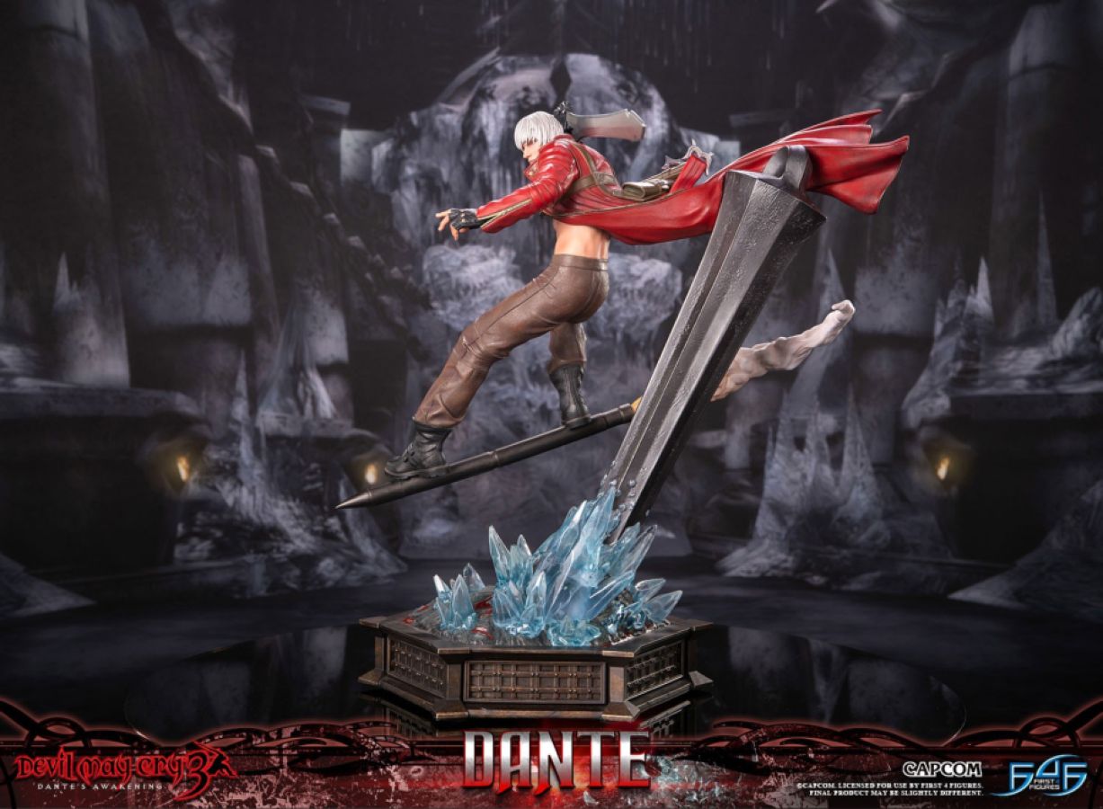 Devil May Cry 3 - Dante Statue