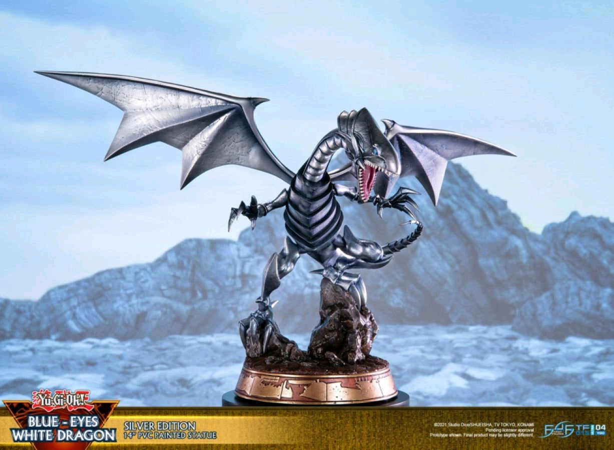 Yu-Gi-Oh! - Blue Eyes White Dragon (Silver)