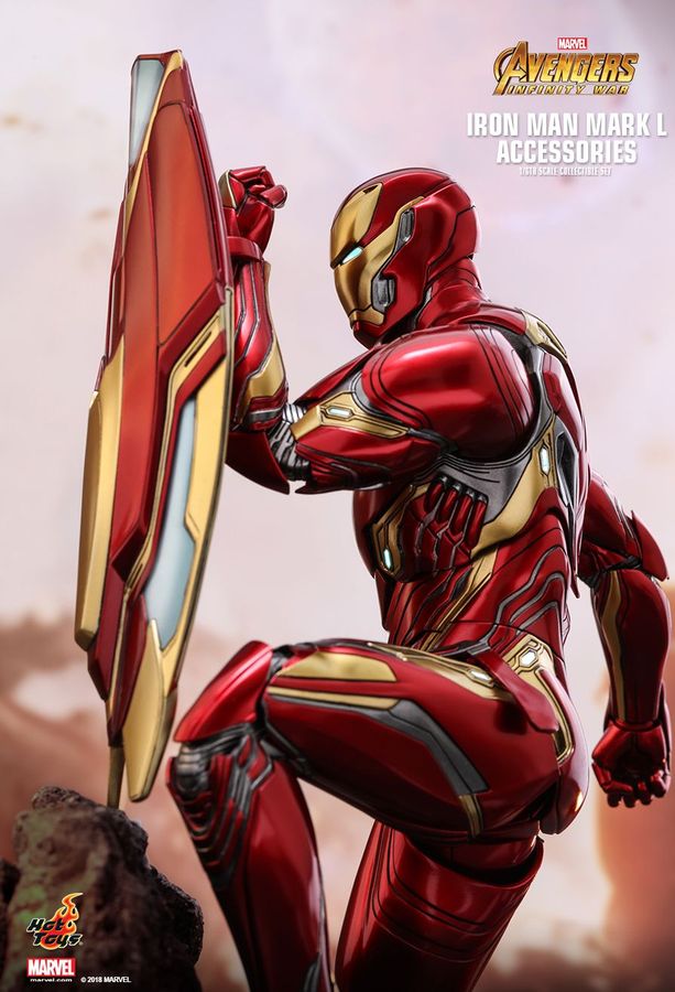 Avengers 3: Infinity War - Iron Man Mark L Accessories