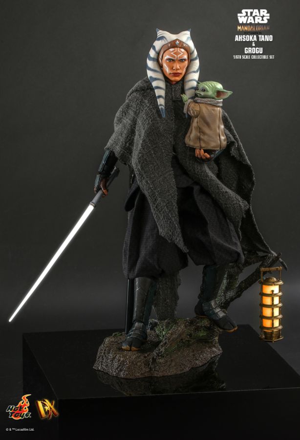 Star Wars: The Mandalorian - Ahsoka Tano and Grogu 1:6 Scale 12" Action Figure Set