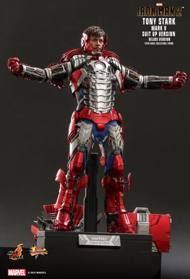 Iron Man 2 - Tony Stark Mark V Suit Up Deluxe 1:6 Scale 12" Action Figure