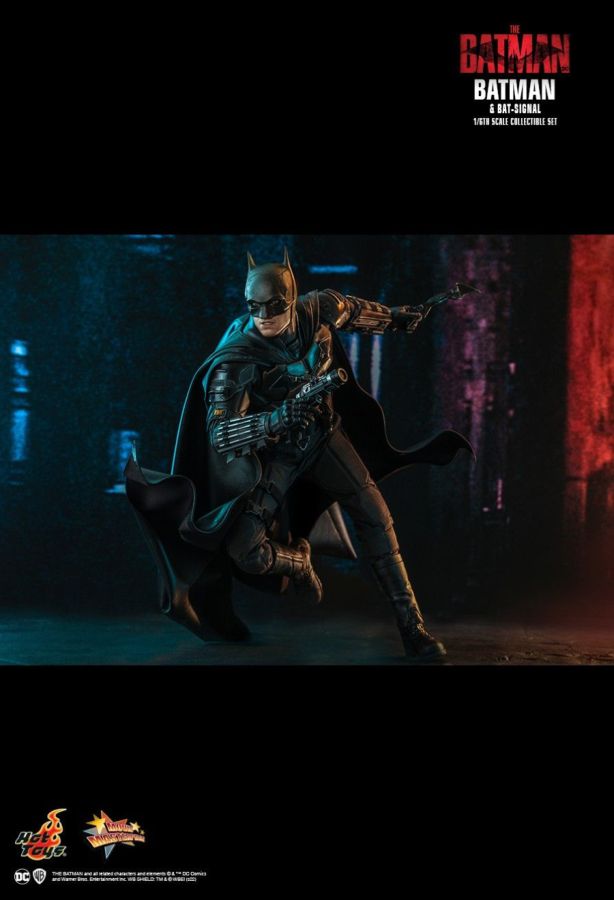 The Batman - Batman and Bat-Signal 1:6 Scale Action Figure Set