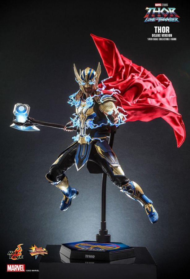 Thor 4: Love and Thunder - Thor Deluxe 1:6 Scale Action Figure