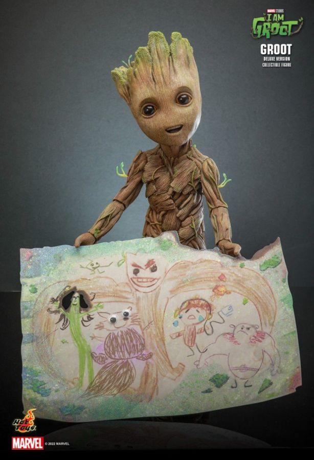Guardians of the Galaxy - I Am Groot: Groot Collectible Figure (Deluxe Version)