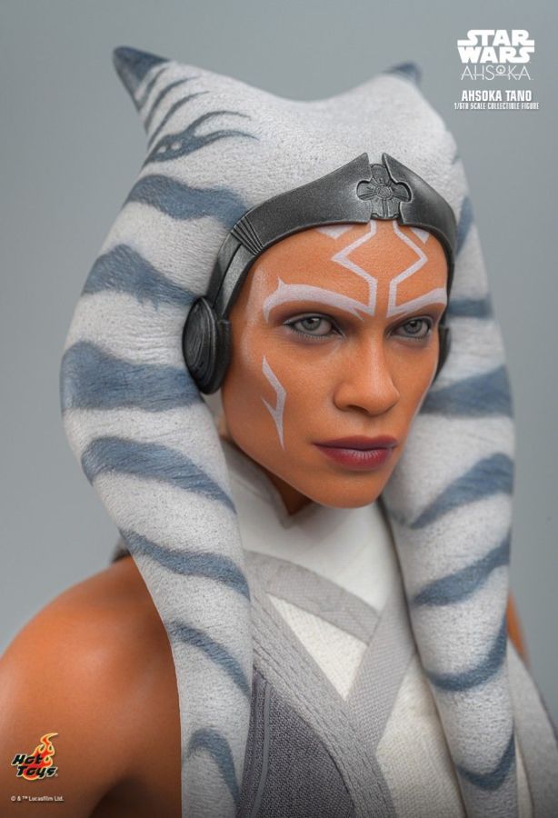 Star Wars: Ahsoka (TV) - Ahsoka Tano 1:6 Scale Collectable Figure